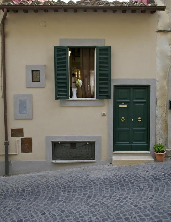 La Colombaia Nel Castello Apartment Bracciano  Exterior photo